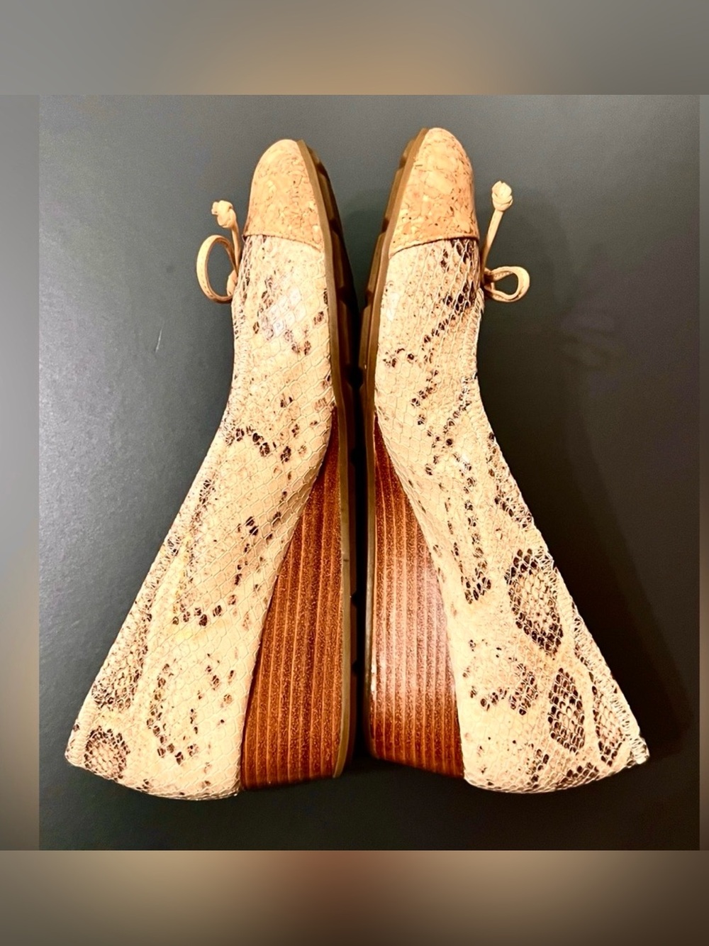 Cole Haan Air Tali Lace Wedge Pumps Snake Cork Toe 7 Size 7 EUC